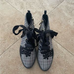 KARL LAGERFELD plaid boots